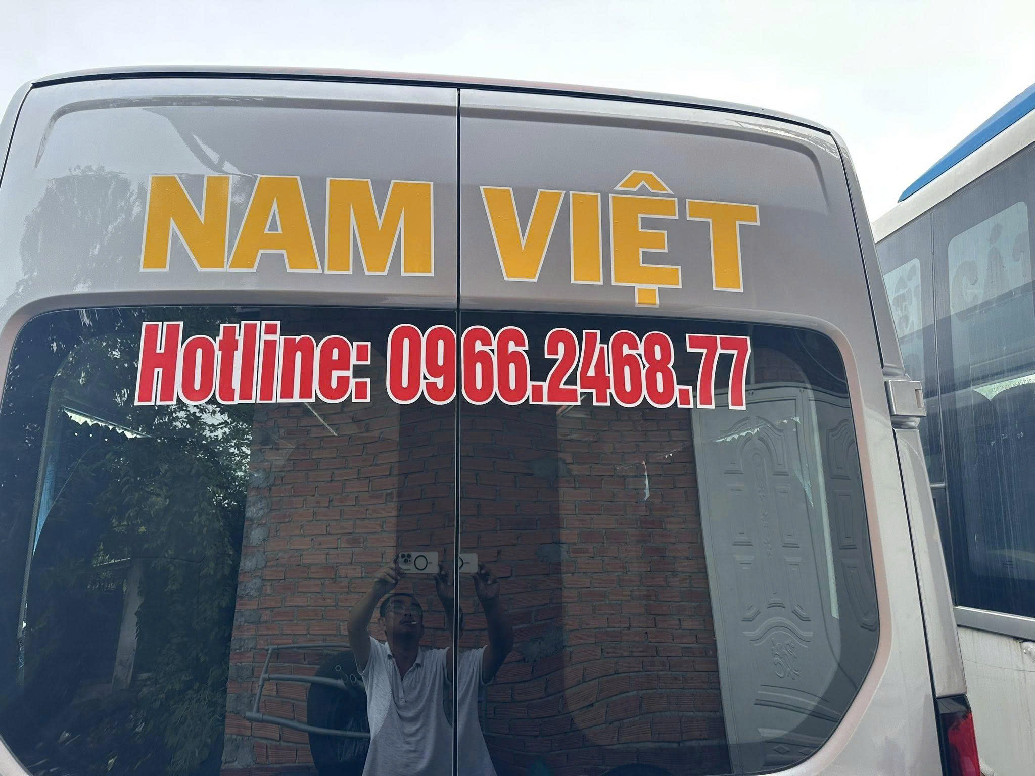 Hỗ Trợ Khách Hàng Nhanh Chóng